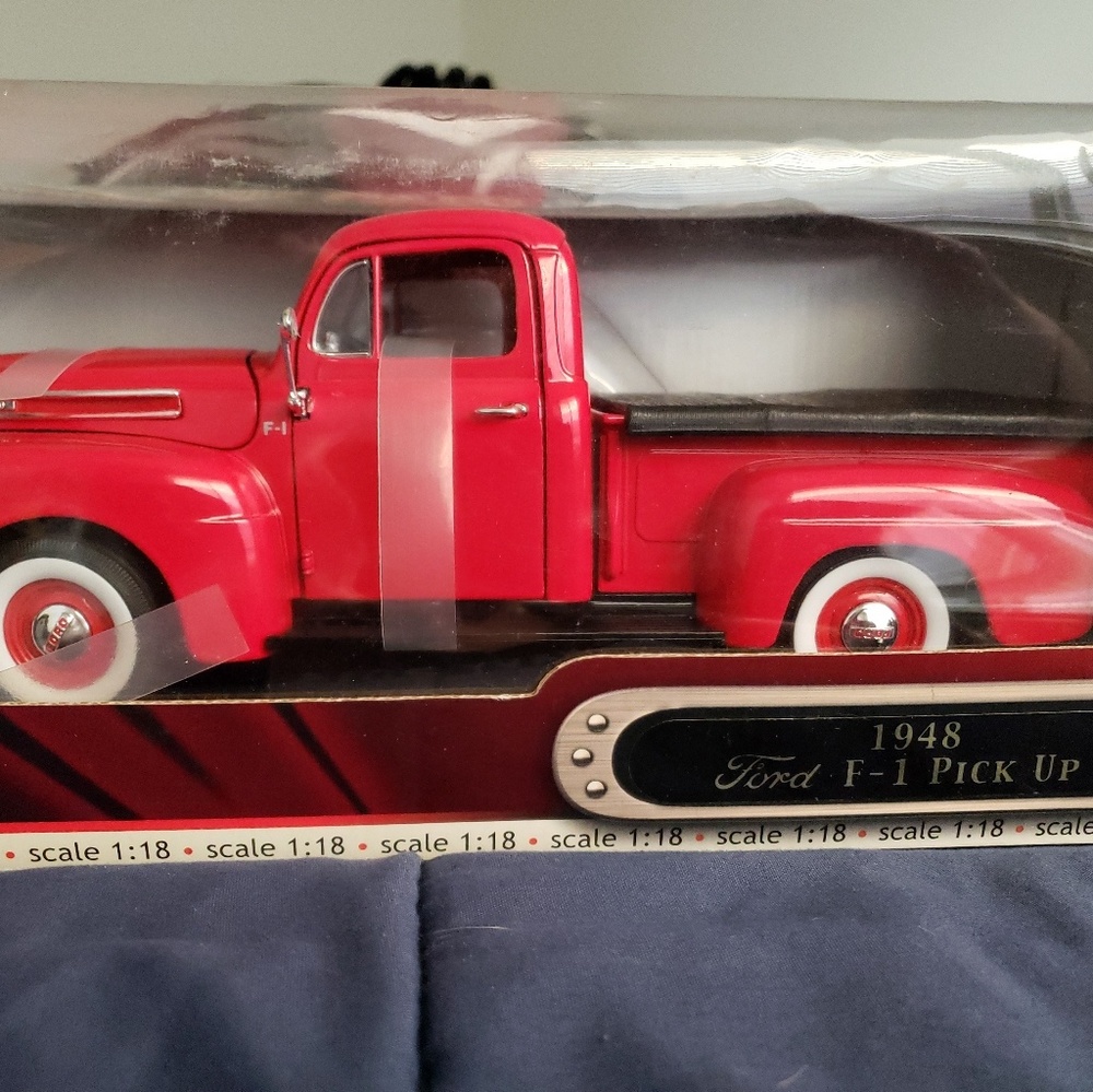 Ford F1 pick up toy car